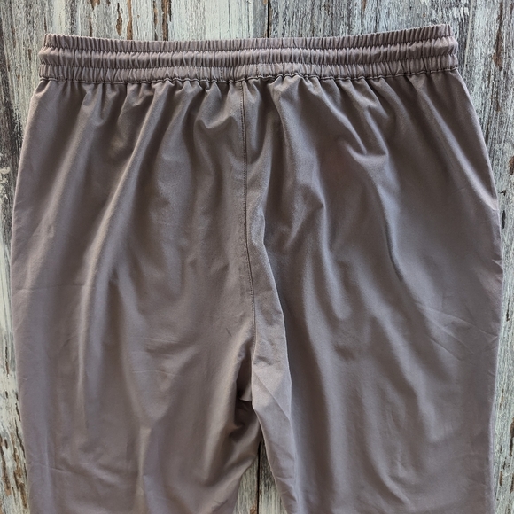 Aritzia TNAMove Speed Jogger Women's Medium Brown - Picture 7 of 8